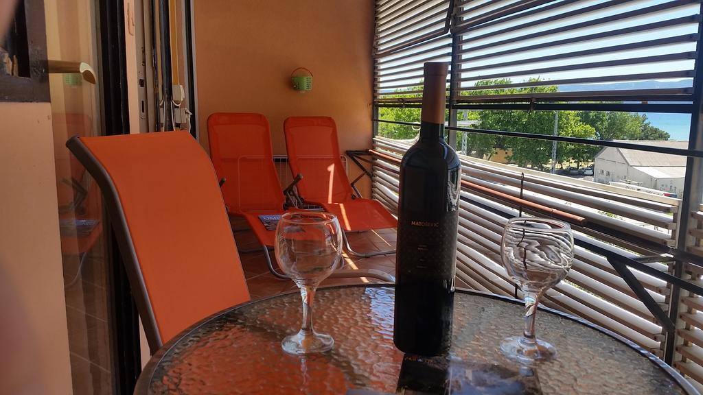 Luno Apartman Omiš Szoba fotó