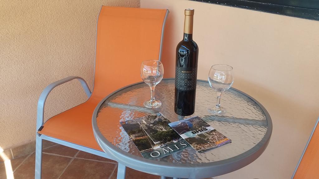 Luno Apartman Omiš Szoba fotó